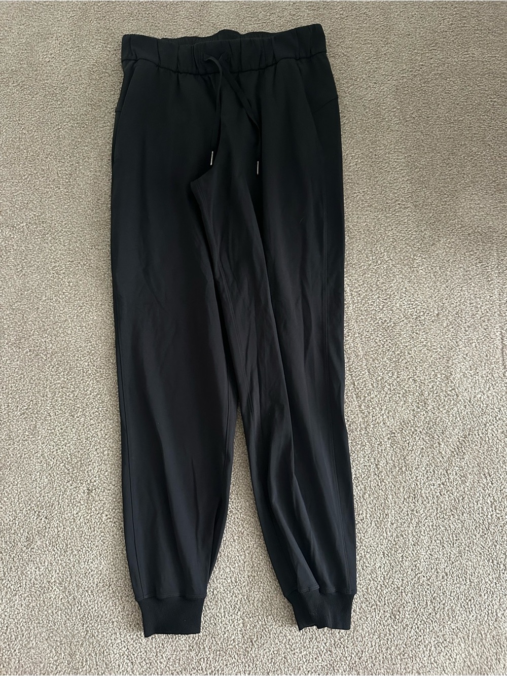 Women’s Black Lululemon Rulu Joggers Size 4